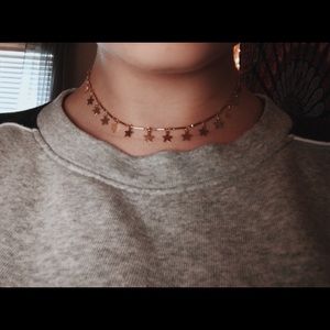 Gold star necklace/choker